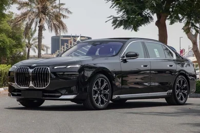 BMW 735 Li 2025